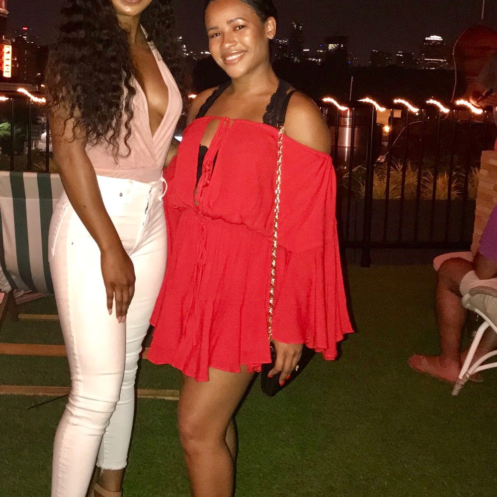 Red romper - Picture 2 of 2